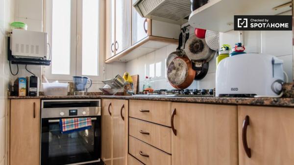 Cómodo apartamento de 1 dormitorio en alquiler en Extramurs, Valencia