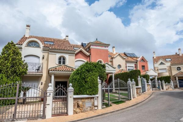 Chalet adosado en ronda del Golf Este