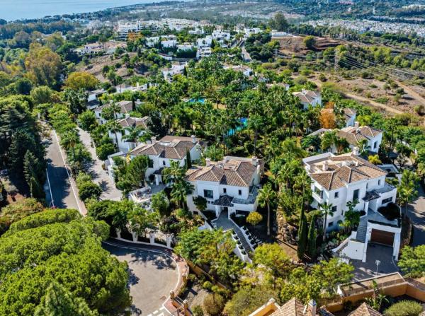 Casa independiente en Lugar Urbanizacion Lomas de Marbella Club, 75