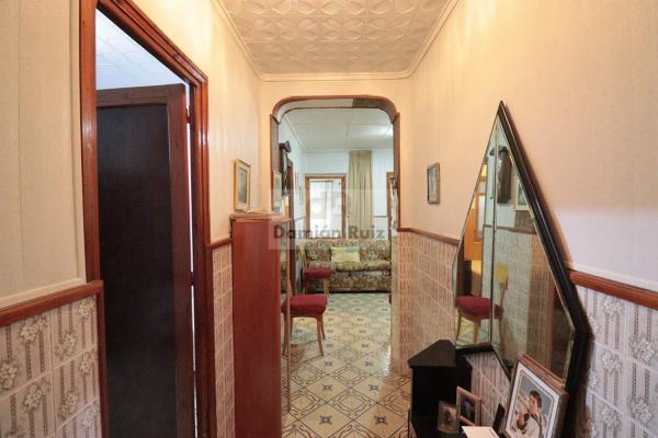 Chalet en calle Larramendi, 50