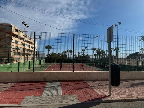 Piso en Barrio Cabo Cervera