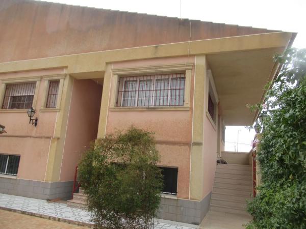 Casa independiente en calle Miguel Hernandez, 4