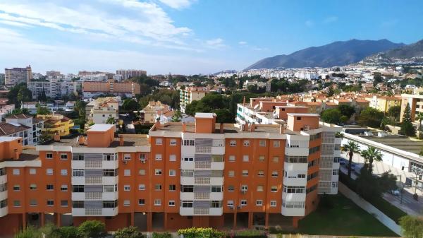 Estudio en avenida Benalmádena, 40