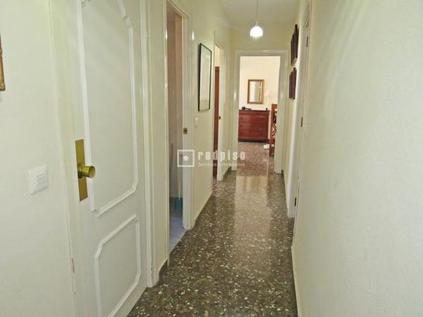 Piso en avenida de Andalucía