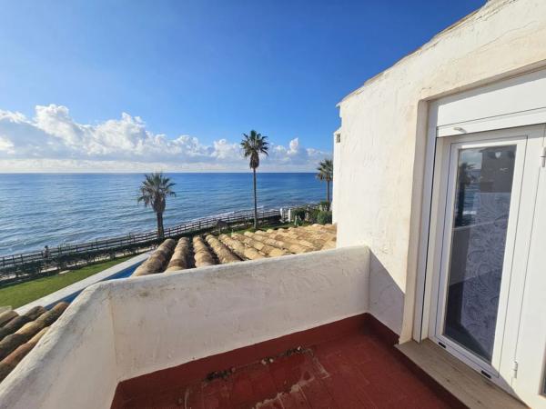 Chalet adosado en calle Mar de Calahonda