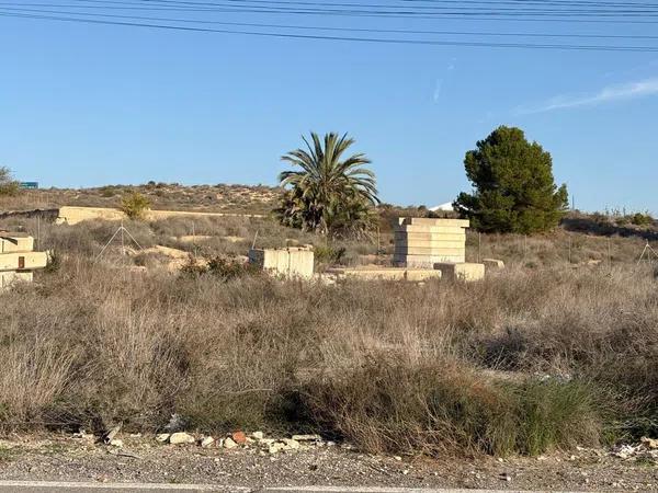 Terreno en carretera Bacarot, 63