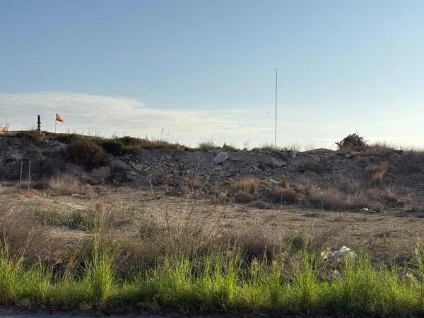 Terreno en carretera Bacarot