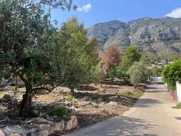 Terreno en camino Vell Alt de Dénia a Xabia