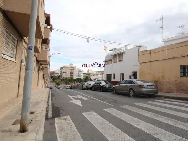 Terreno en calle de Calp, 14