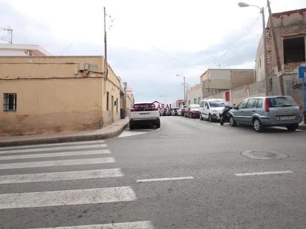 Terreno en calle de Calp, 14