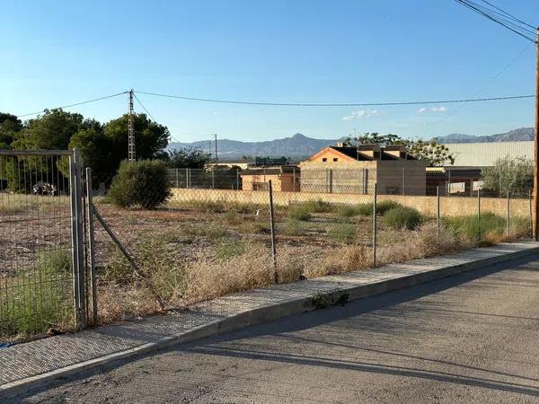 Terreno en calle Granada s/n