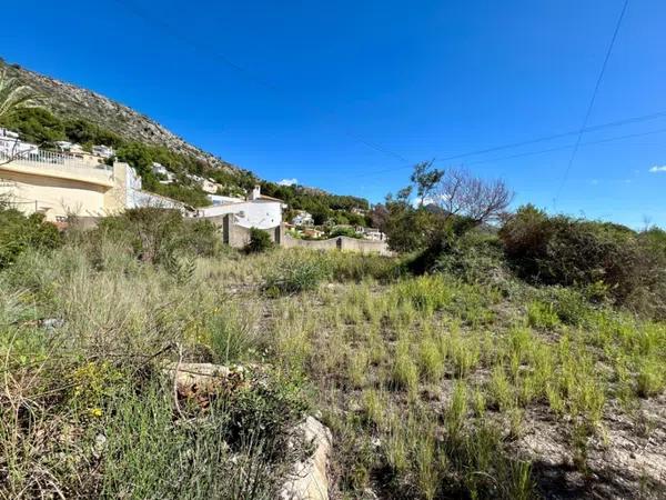 Terreno en Alcalalí