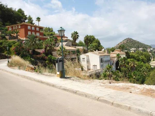 Terreno en avenida de l'Alcoià, 18