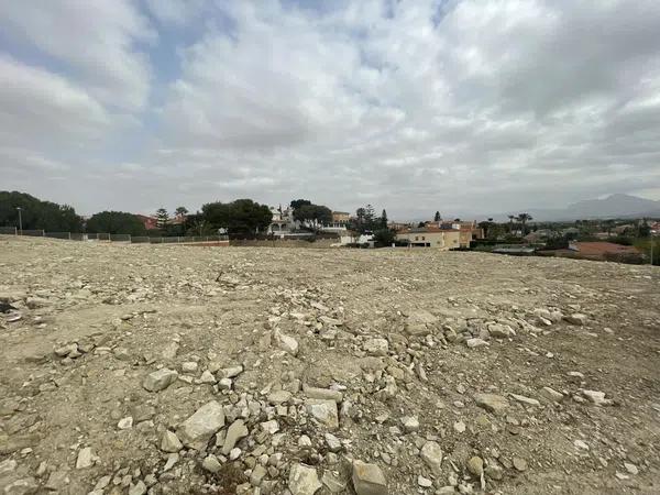 Terreno en calle de l'Olivera, 27