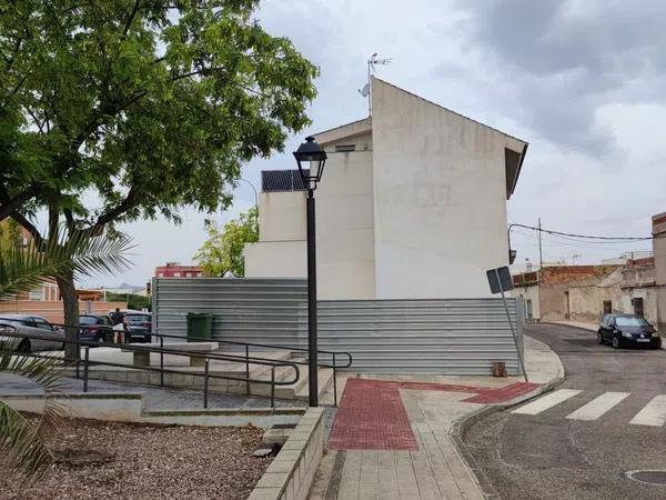 Terreno en avenida Carlos Soria, 23