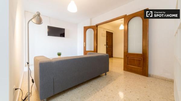 Apartamento amueblado de 5 dormitorios Camins al Grau Valencia