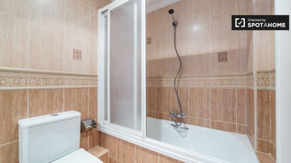 Apartamento amueblado de 5 dormitorios Camins al Grau Valencia