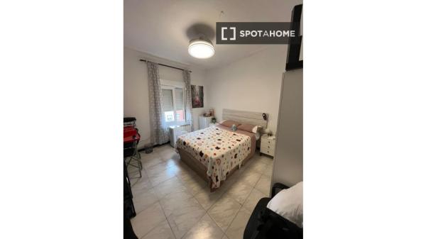 Habitación en piso compartido en Zaragoza