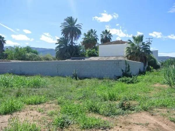 Terreno en avenida de Gandia