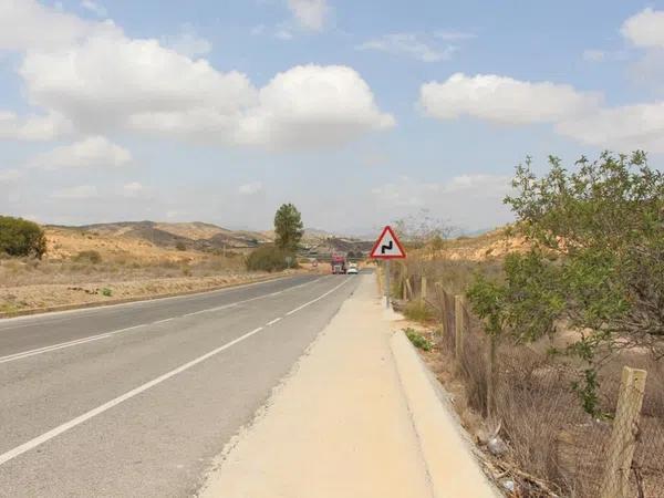 Terreno en calle Carlos Arniches