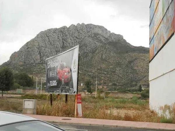 Terreno en avenida Alacant