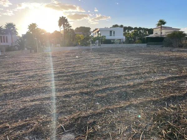 Terreno en calle Pozoblanco