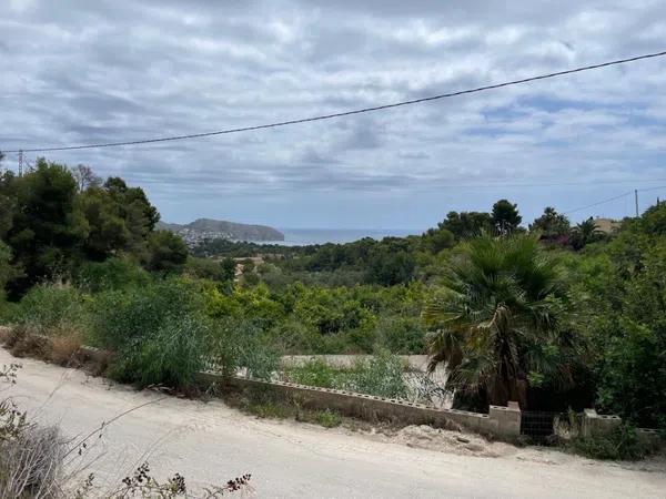 Terreno en calle Beniarrés