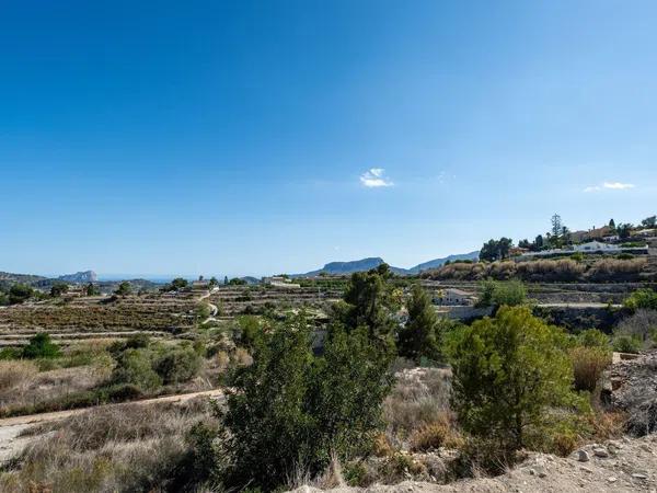 Terreno en calle Clara Campoamor