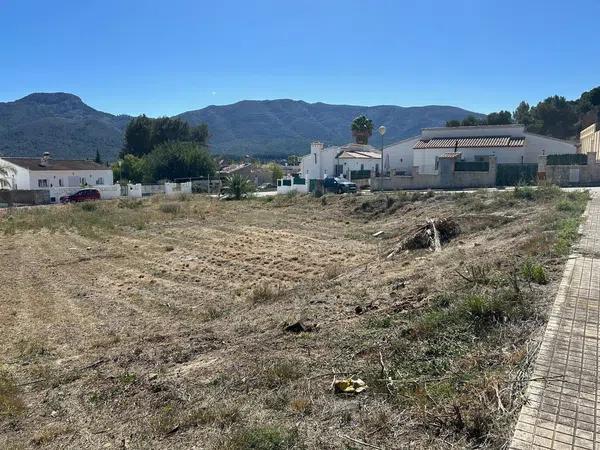 Terreno en Alcalalí