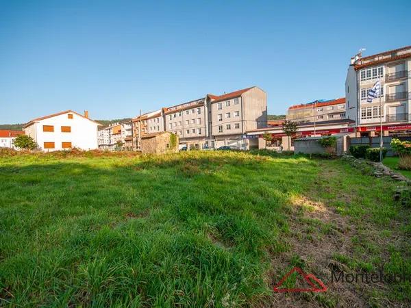 Terreno en avenida San Campio