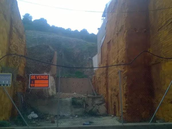 Terreno en calle la Creu, 52