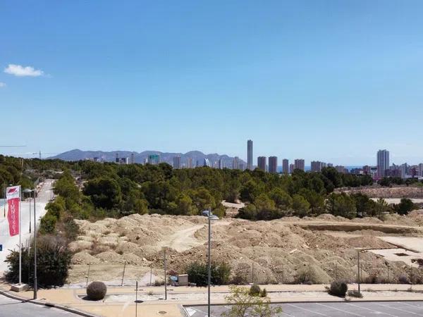 Terreno en calle de Veneçuela, 12