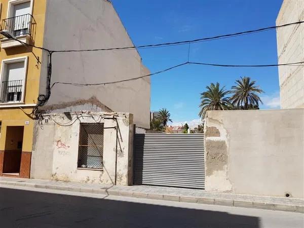 Terreno en calle Sentenero