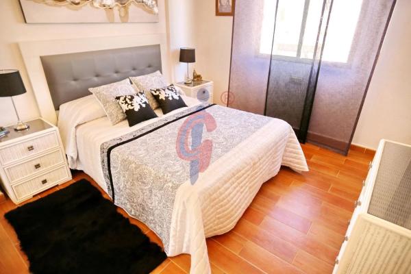 Chalet adosado en calle les Vinyes, 131