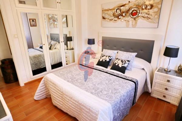 Chalet adosado en calle les Vinyes, 131