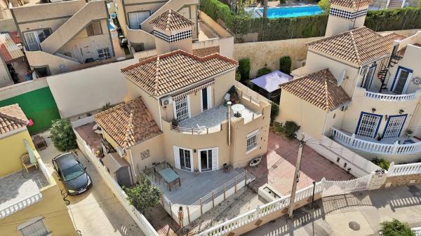 Chalet en San Miguel de Salinas