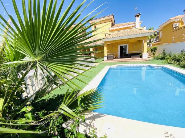 Chalet en Barrio La Zenia