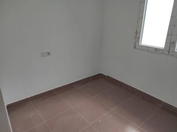 Chalet adosado en calle Tetuan, 3