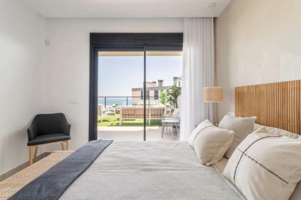 Piso en venta en calle Orden Dórico, 551