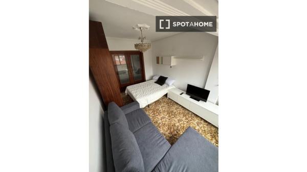 Quarto para alugar em apartamento compartilhado em Barakaldo