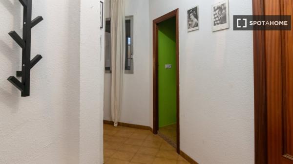 Piso de 3 habitaciones en València