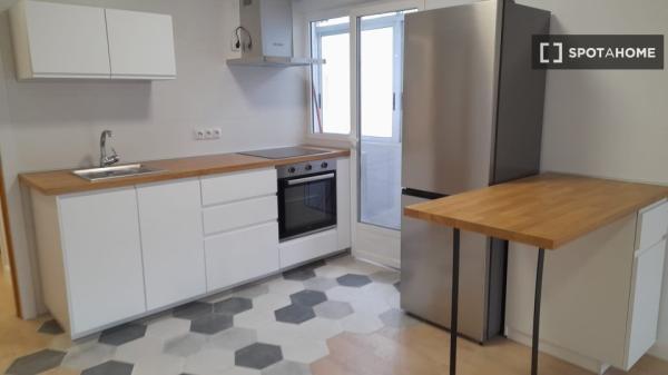 Aluga-se quarto em apartamento partilhado em Valladolid