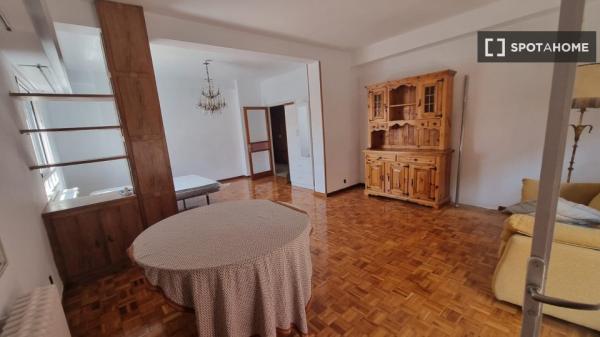 Se alquila habitación en piso compartido en Valladolid