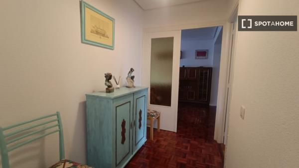 Chambre à louer dans un appartement partagé à Pampelune