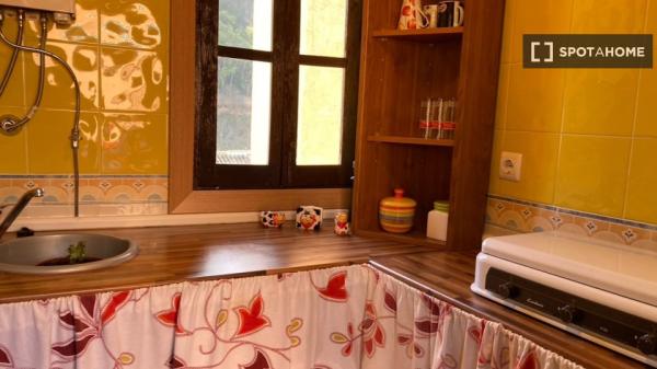 Apartamento completo de 2 dormitorios en Granada