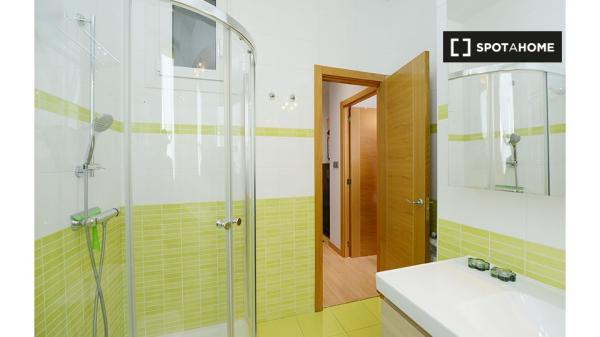 Apartamento de 1 dormitorio en alquiler en Abando, Bilbao