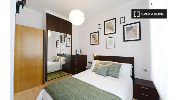 Apartamento de 1 dormitorio en alquiler en Abando, Bilbao