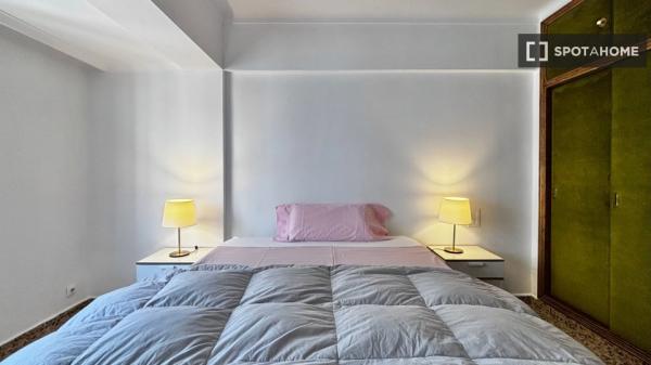 Quarto em apartamento compartilhado em Palma