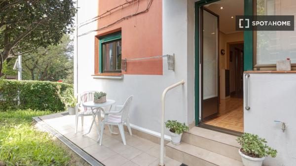 Chambre dans un appartement partagé à Donostia