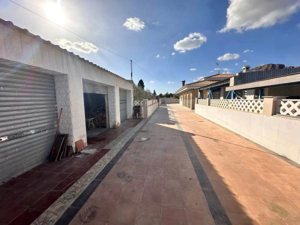 Casa independiente en calle de Minerva